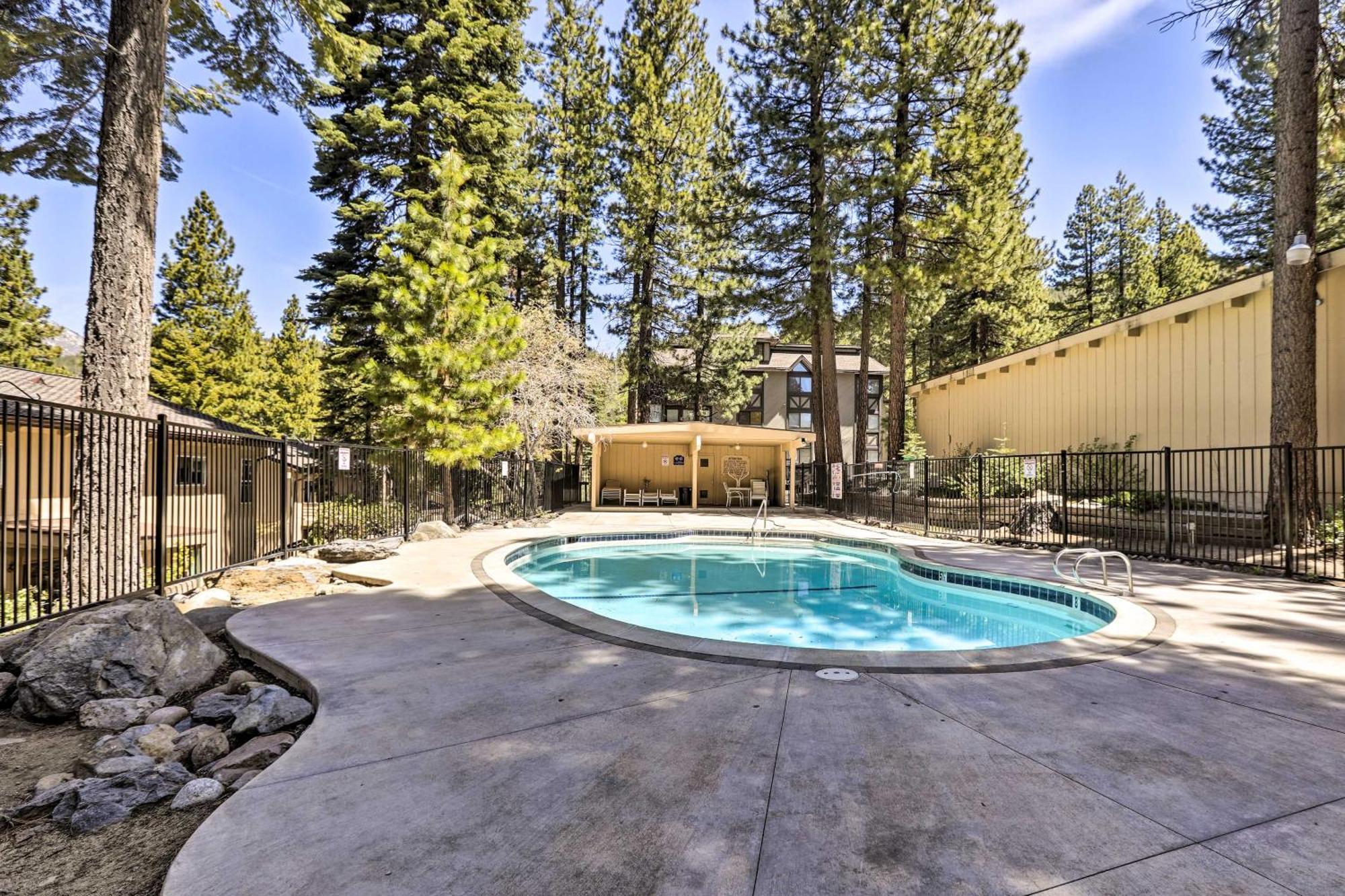 Incline Village Condo With Deck 1 Mi To Lake Tahoe Εξωτερικό φωτογραφία