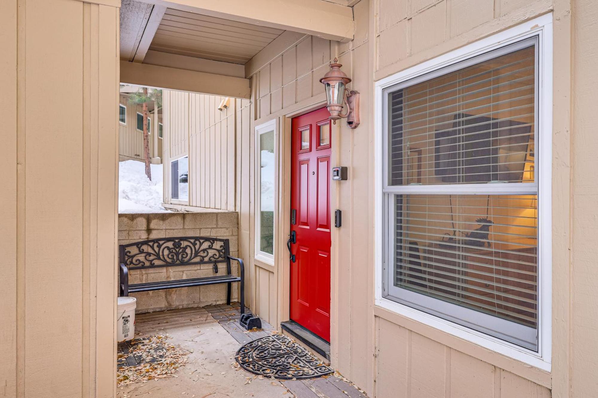 Incline Village Condo With Deck 1 Mi To Lake Tahoe Εξωτερικό φωτογραφία
